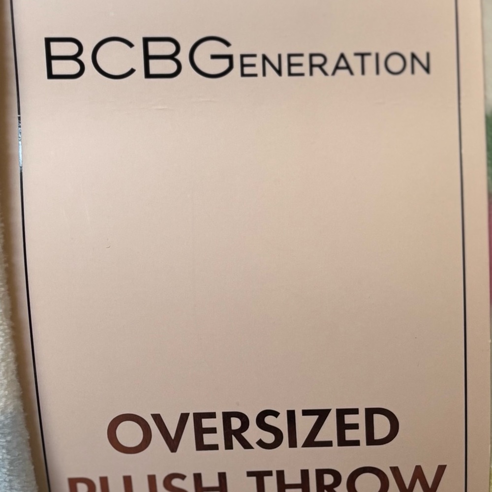 BCBGeneration Easter Oversized Throw - Picture 7 of 7